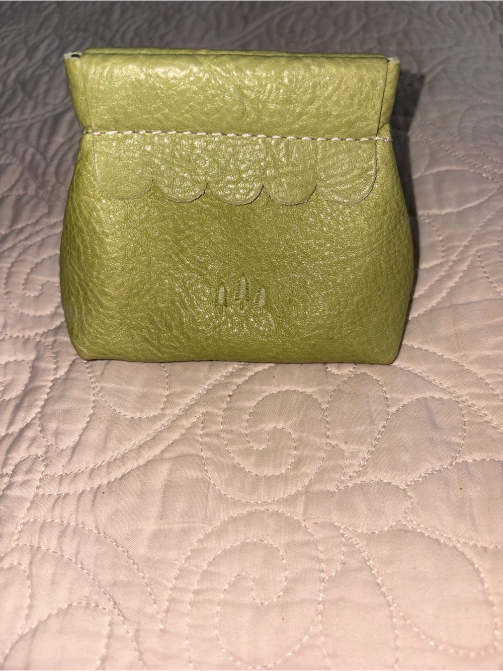Portland Leather sugar snap penny pouch